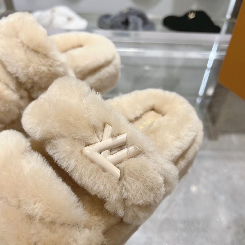 Louis Vuitton Slippers